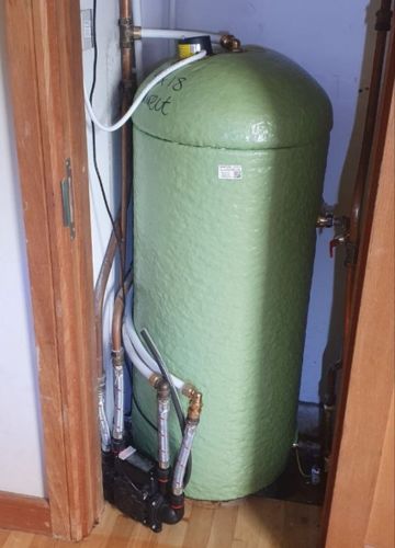 Hot Water Cylinder Cleaning